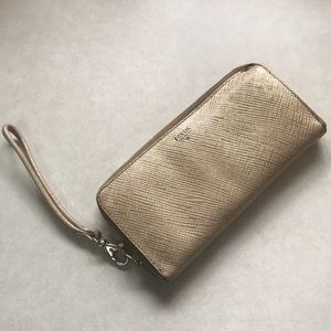 Fossil Wristlet